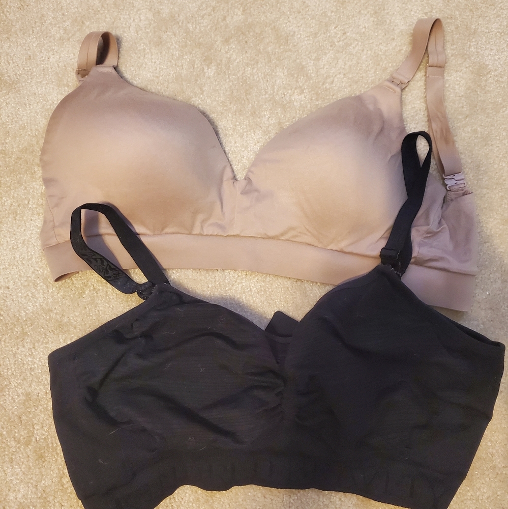 2 Kindred Bravely nursing bras GUC